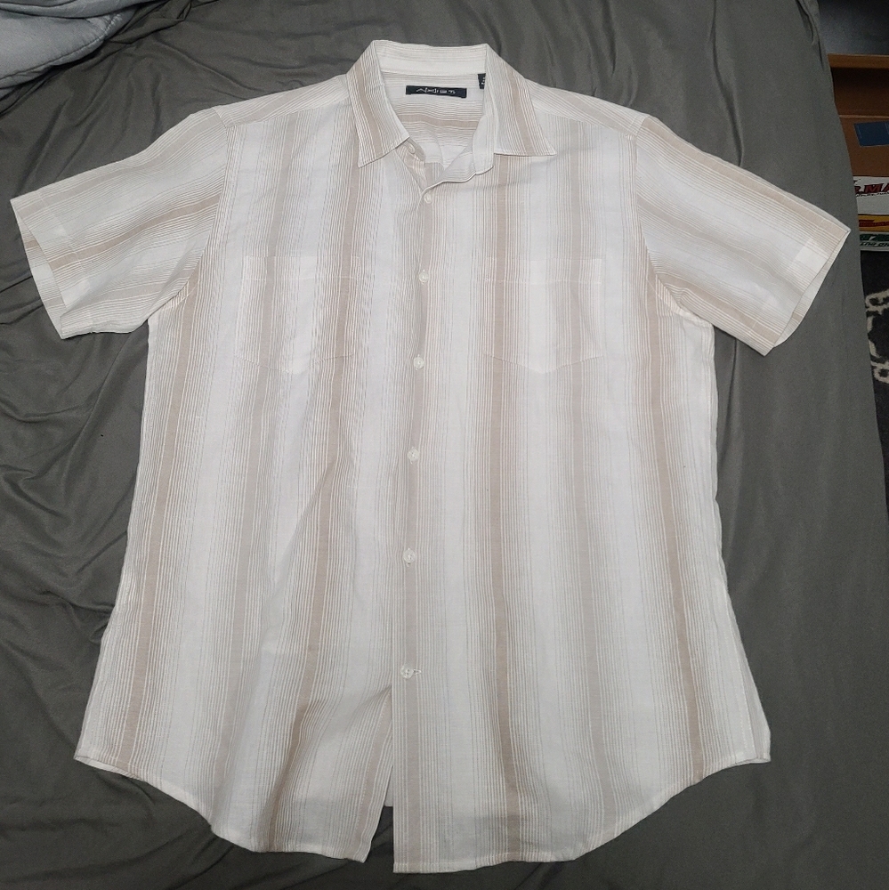 Men's Axist Short Sleeve button-up cream and tan